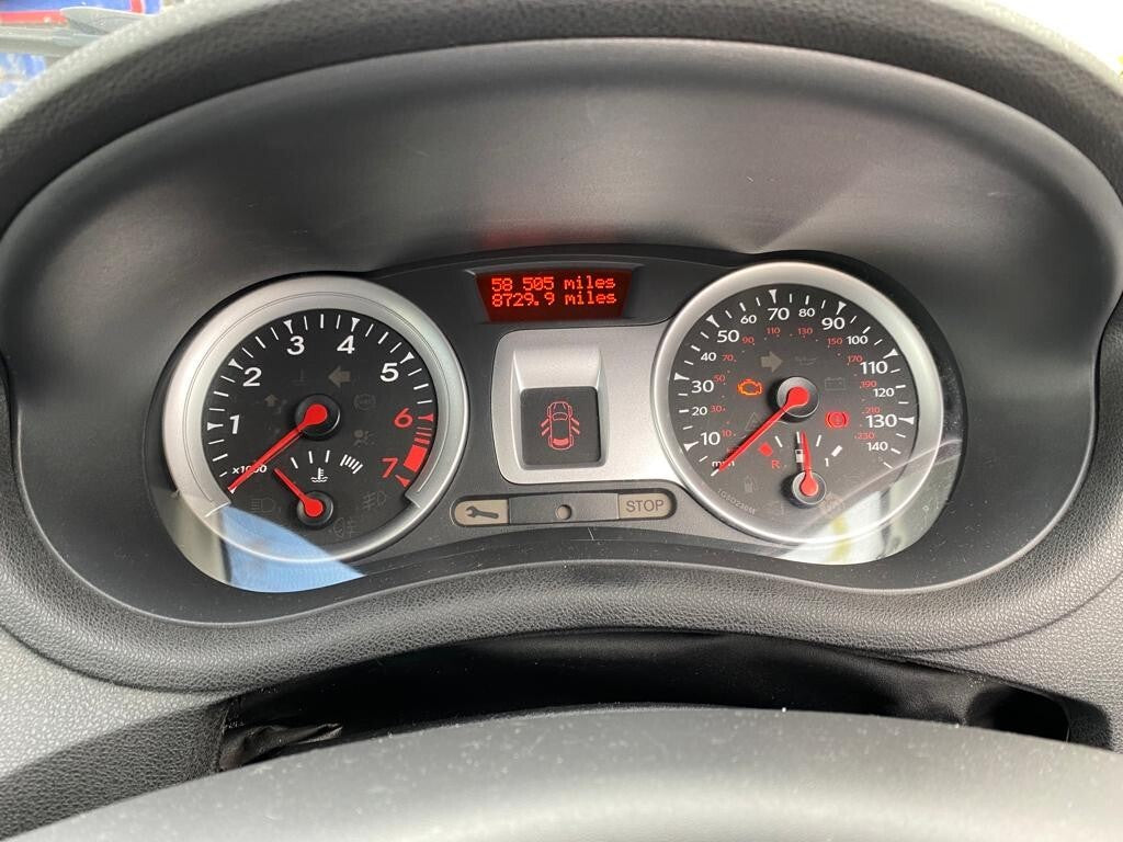 RENAULT CLIO MK3 1.2 TURBO PETROL ENGINE CODE D4F 784 58000 MILES 2006-2012