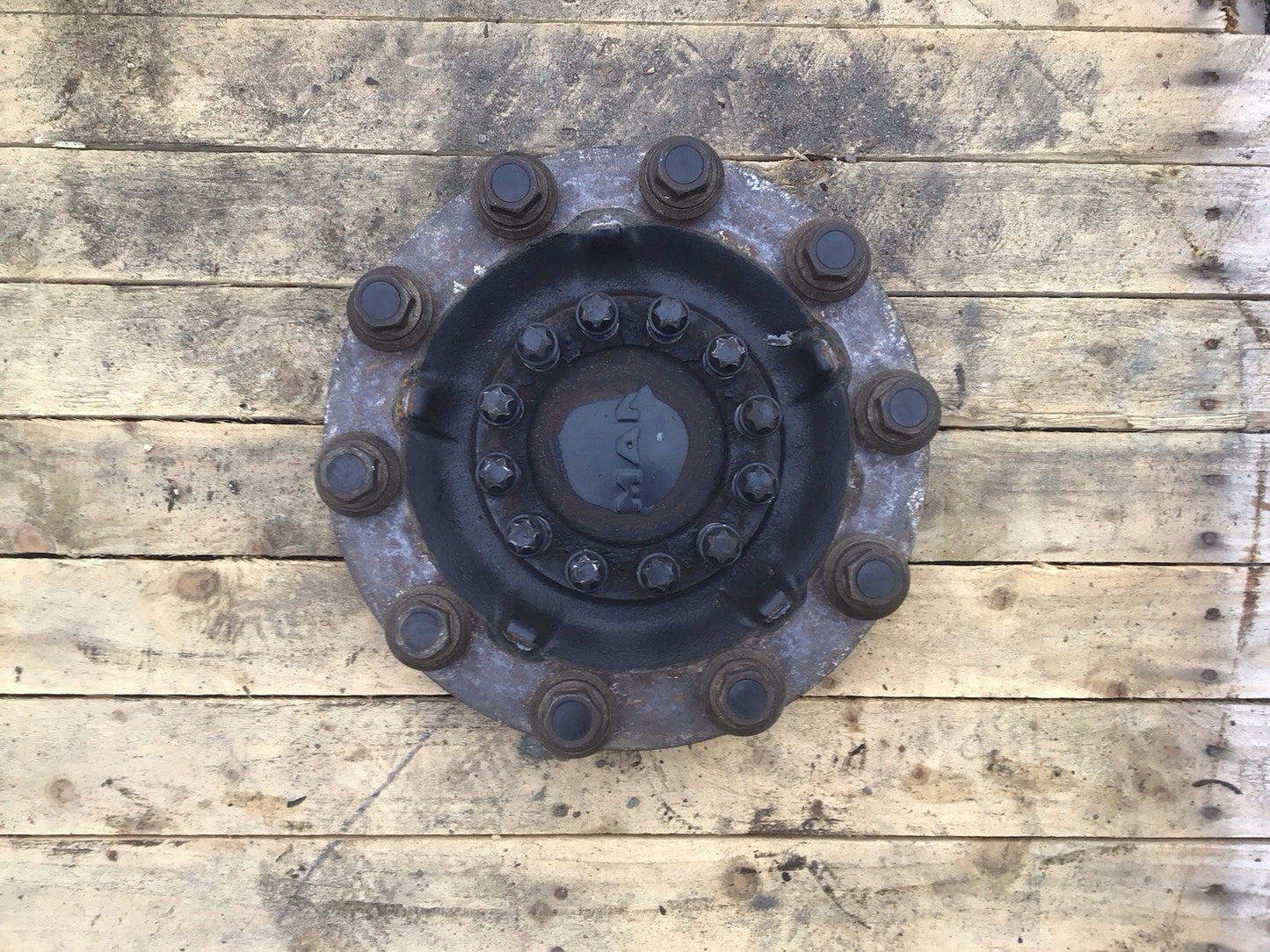 MAN TGX TGS FRONT WHEEL FLANGE 81.44301.3194 22.5'' 2015-2020