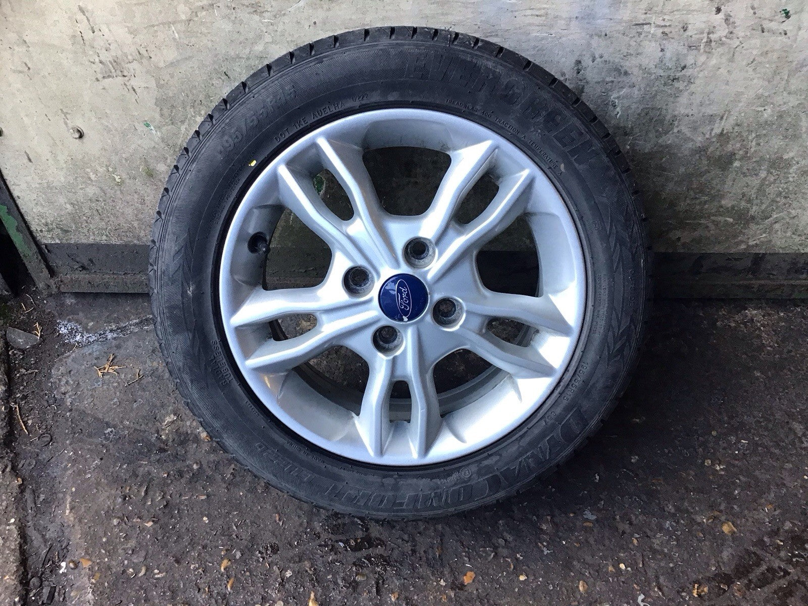 FORD FIESTA MK7 ALLOY WHEEL 15" TYRE 195X55X15 E1BJ-1007-AA 2013-2017