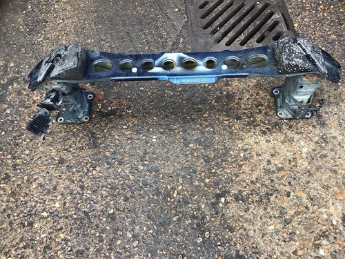 FORD FOCUS MK3 FRONT BUMPER SUPPORT BAR CRASH BAR 2011-2014